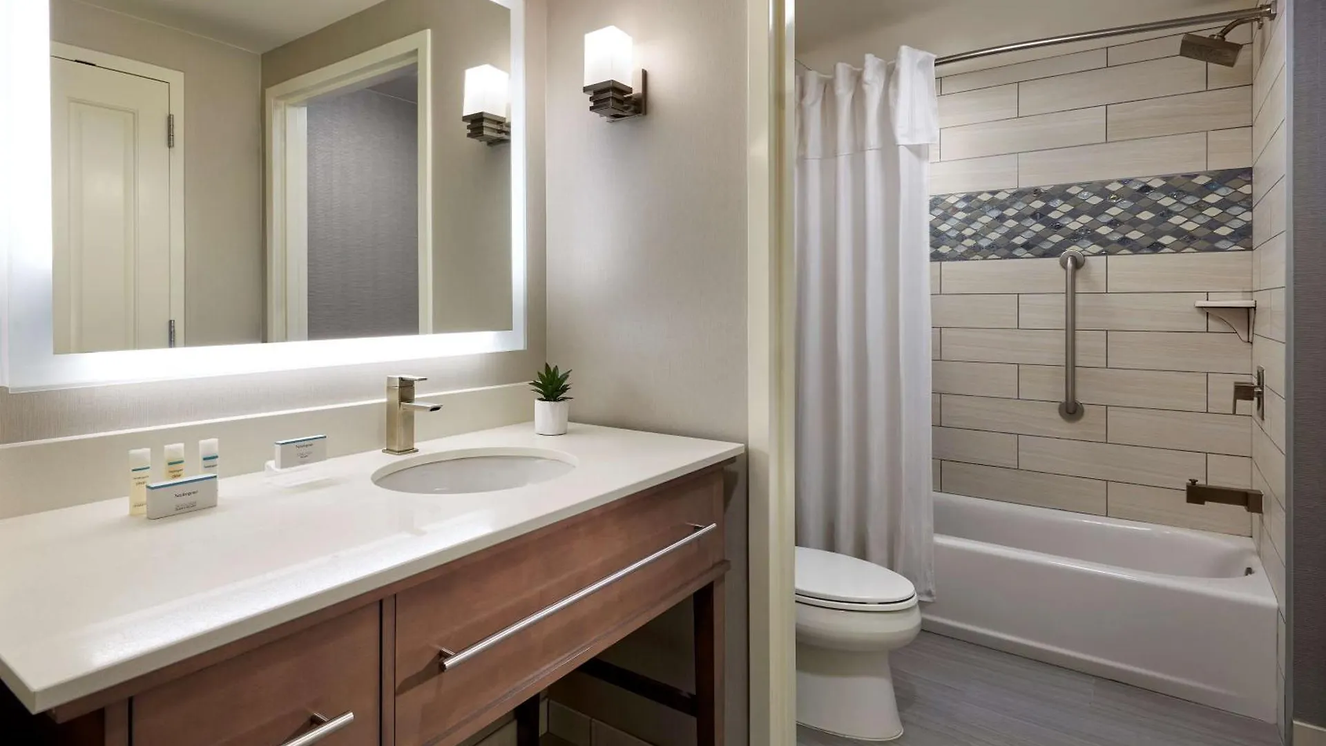 Homewood Suites By Hilton Los Angeles Redondo Beach Hotel
